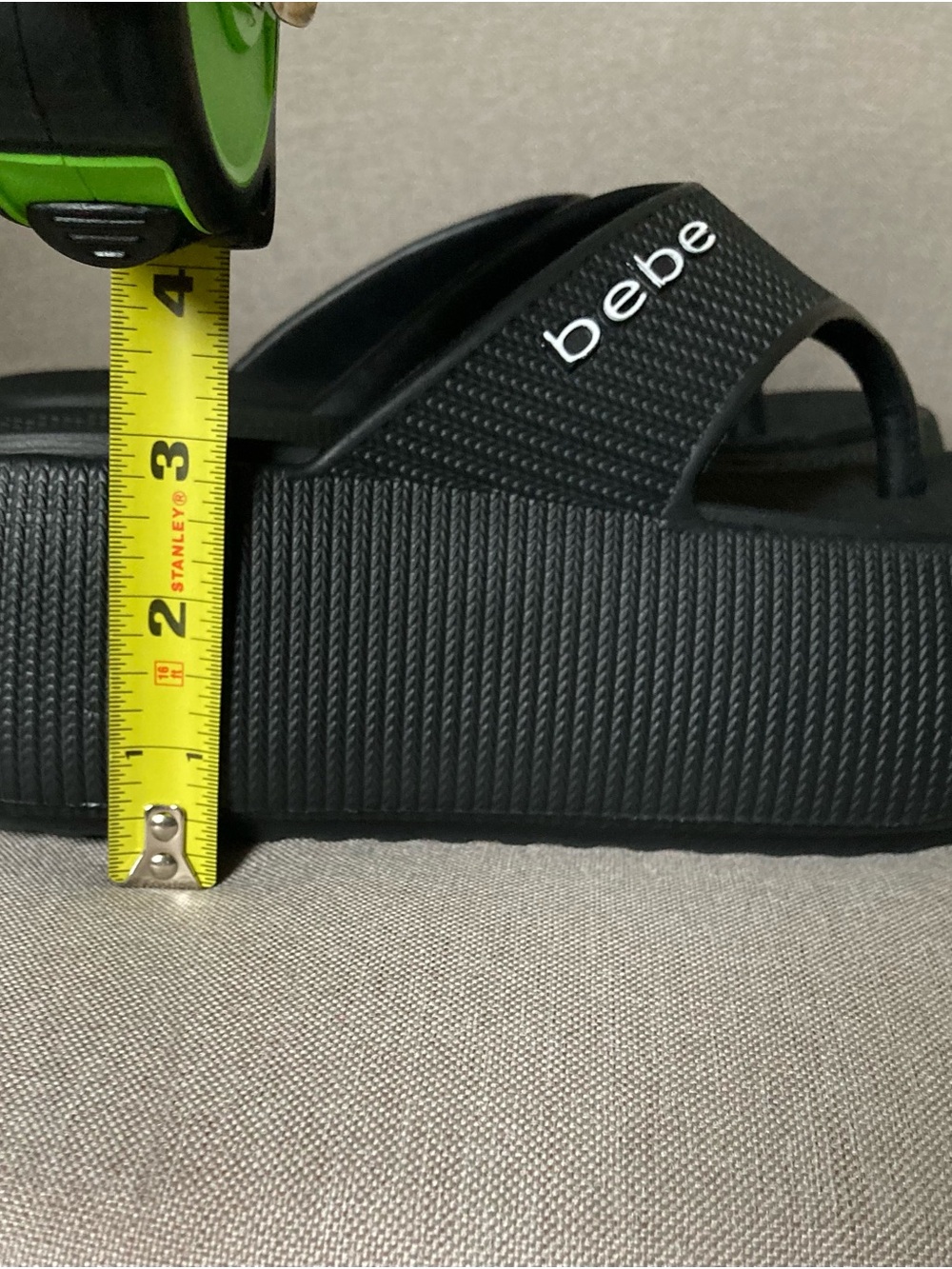 Bebe Chunky Platform Flip Flops Black Y2K Foam Sandals Size 8 - Picture 7 of 9